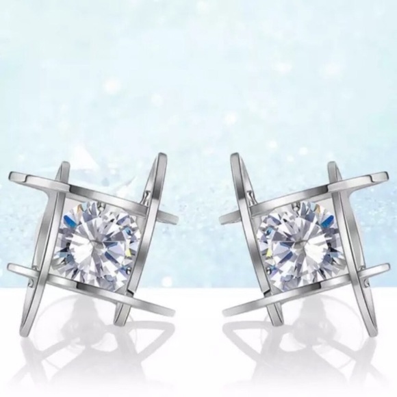 **New **Silver 3D Cage Diamond Stud Earrings - Picture 2 of 7